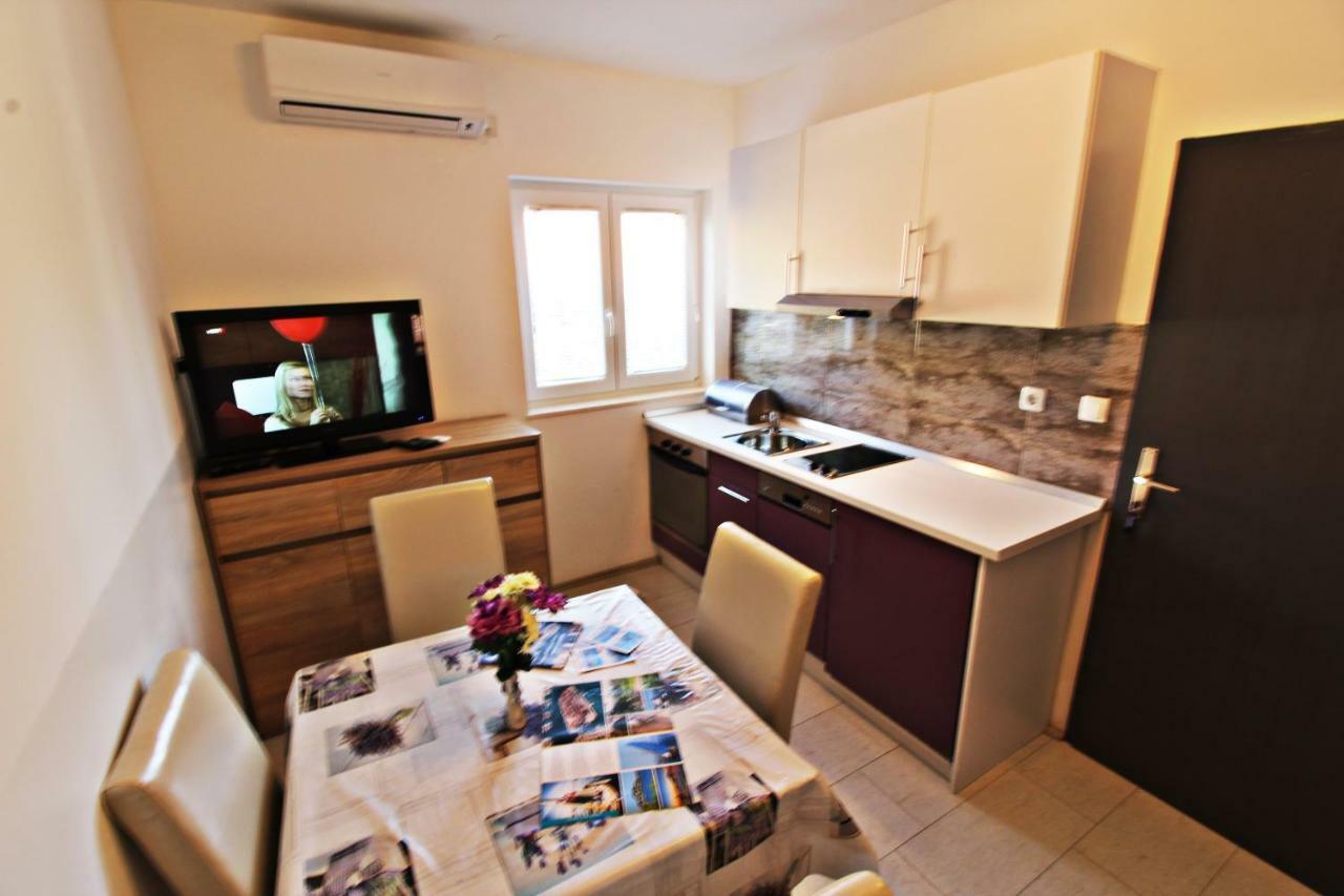 Guesthouse Sovlje Tribalj Buitenkant foto